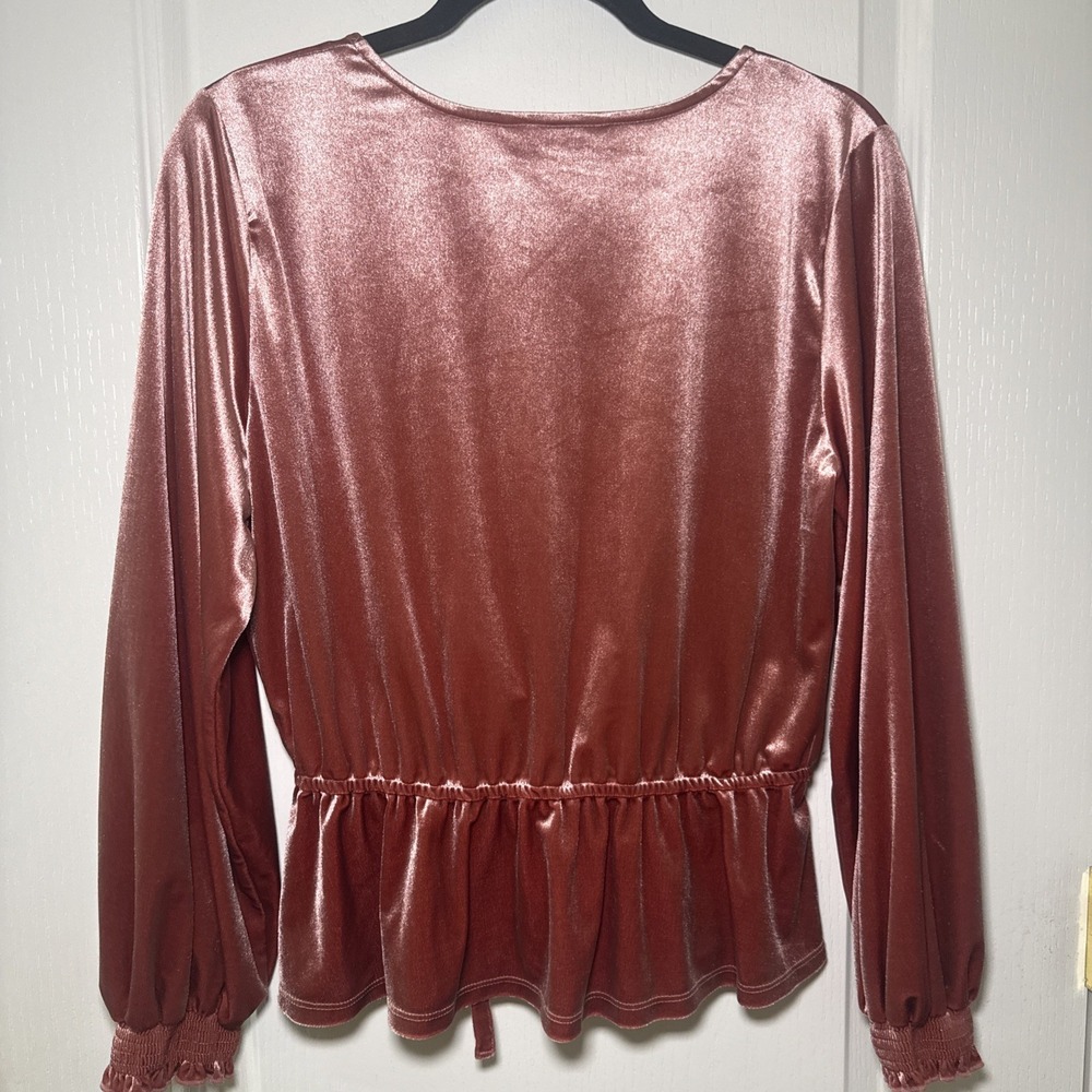 LC Lauren Conrad Rose Gold Velvet Wrap Blouse Long Sleeve Ruched L - Picture 6 of 9